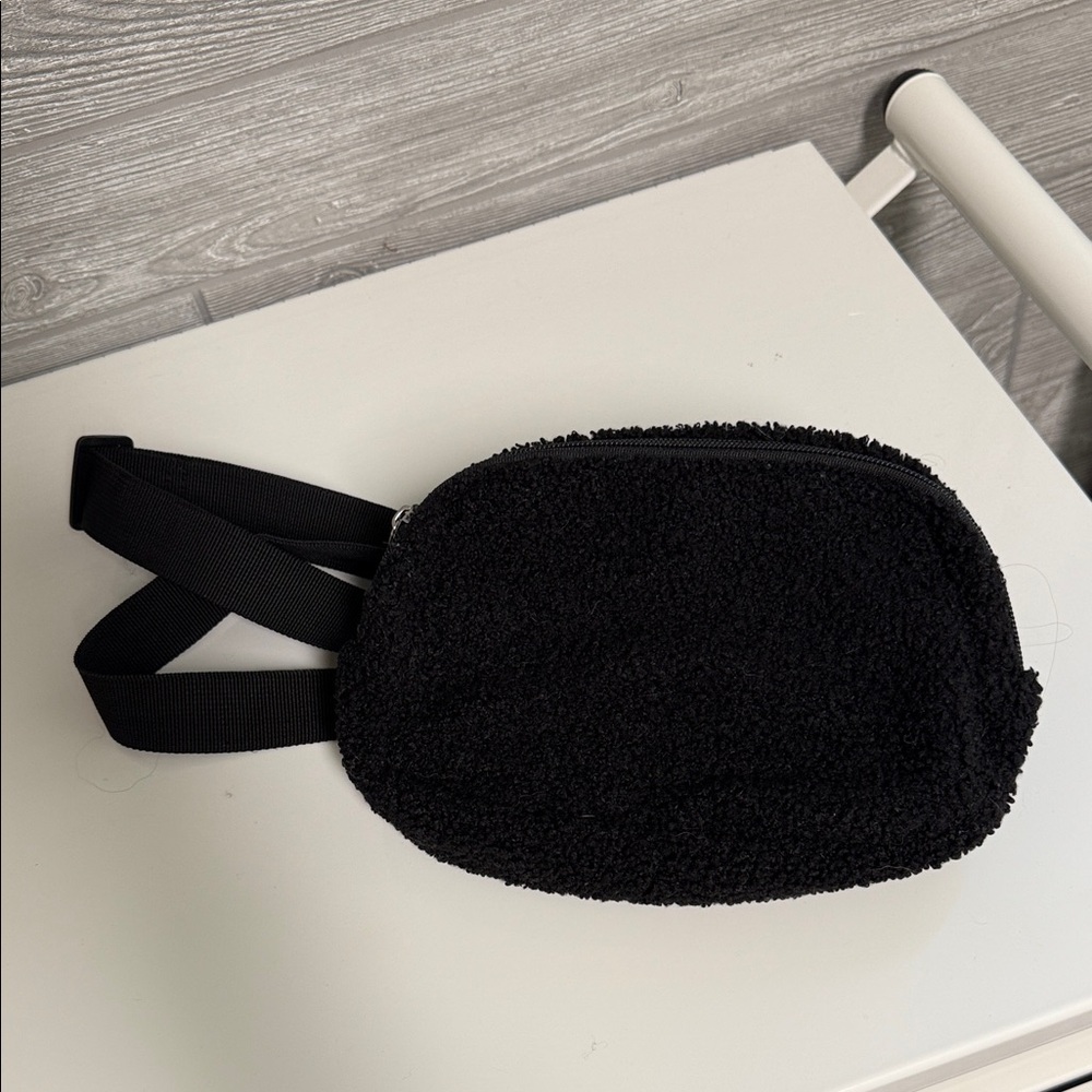 Black Sherpa Belt Bag